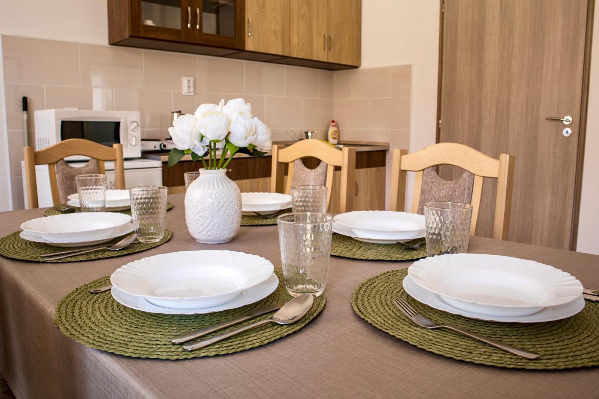 Izisz Apartman Matraterenye エクステリア 写真