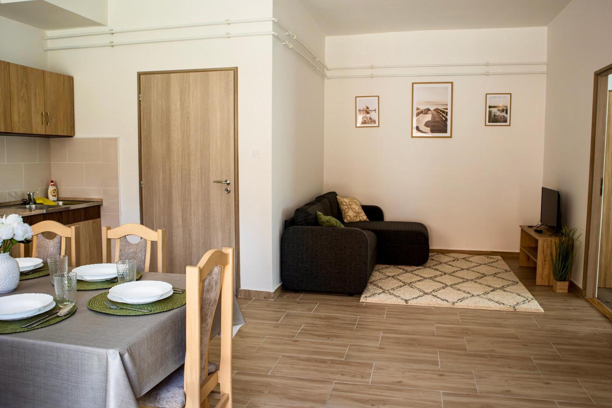 Izisz Apartman Matraterenye エクステリア 写真
