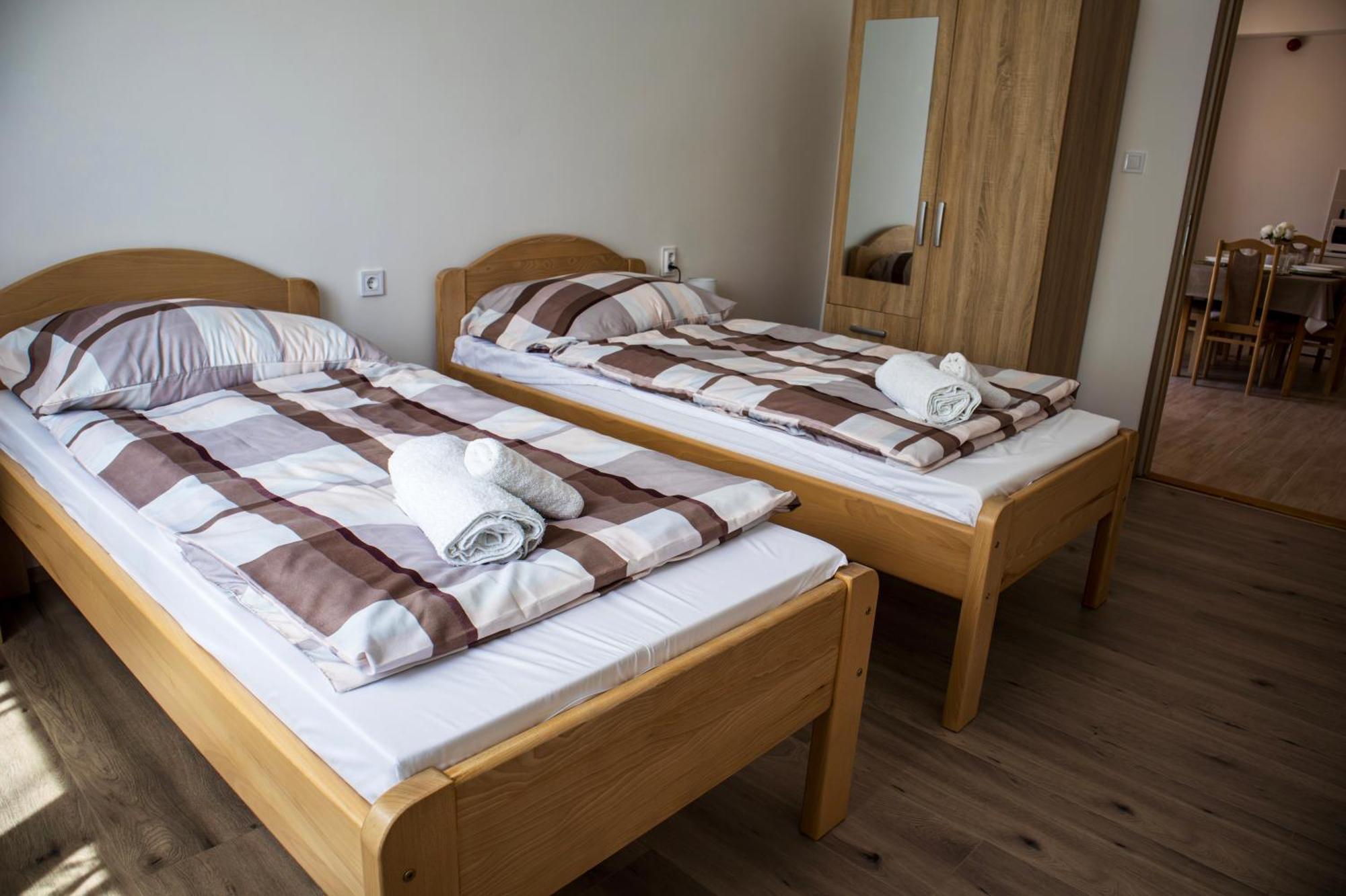 Izisz Apartman Matraterenye エクステリア 写真